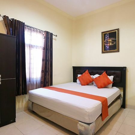 Hotel Syariah Walisongo Сурабая Экстерьер фото