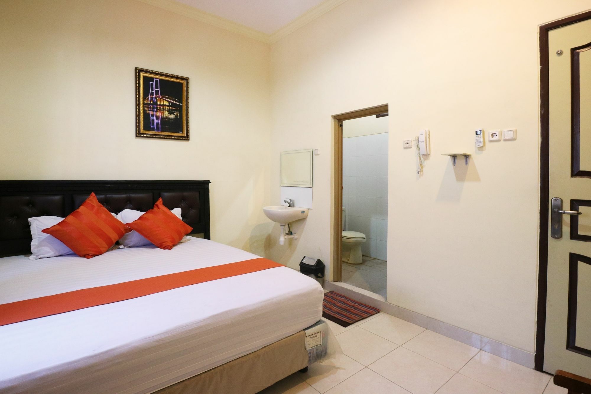 Hotel Syariah Walisongo Сурабая Экстерьер фото